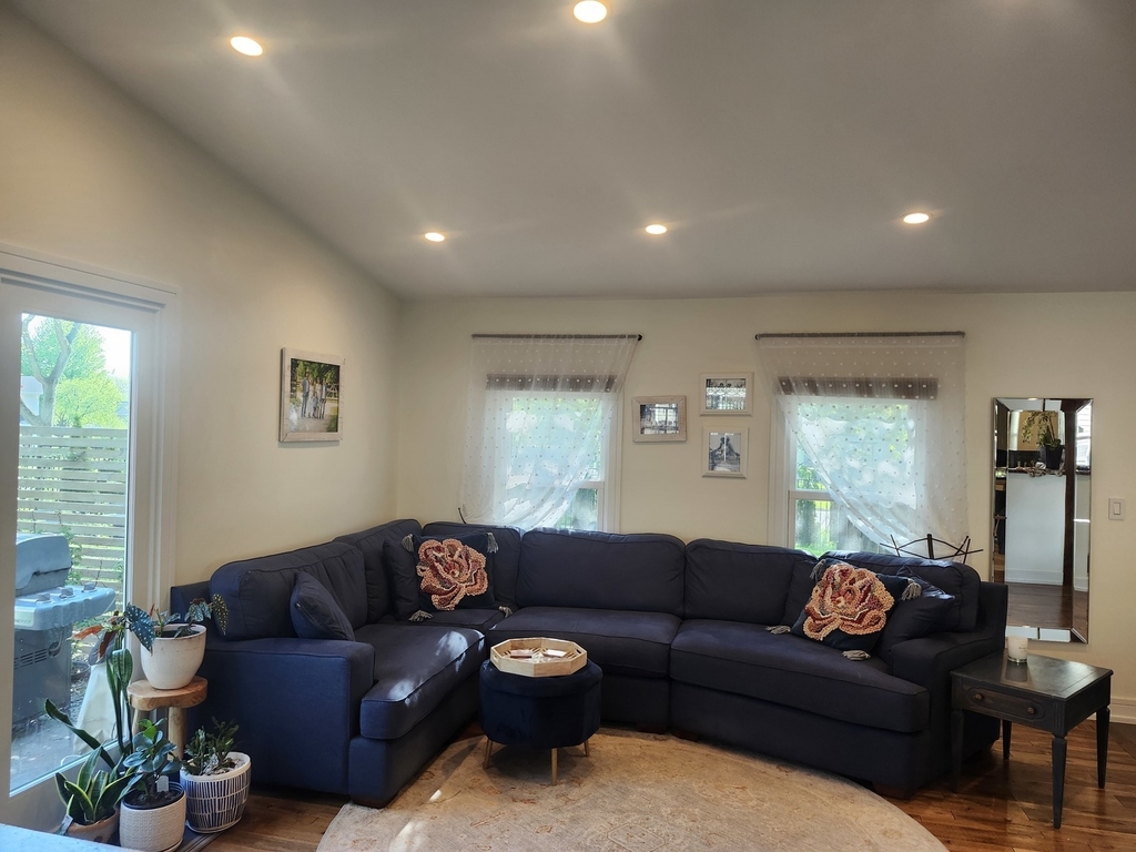 301 Oakbrook Court - Photo 11
