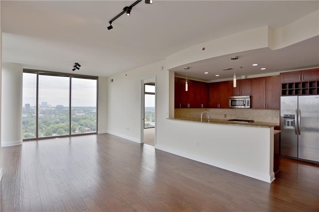 270 17th Street Nw - Photo 5