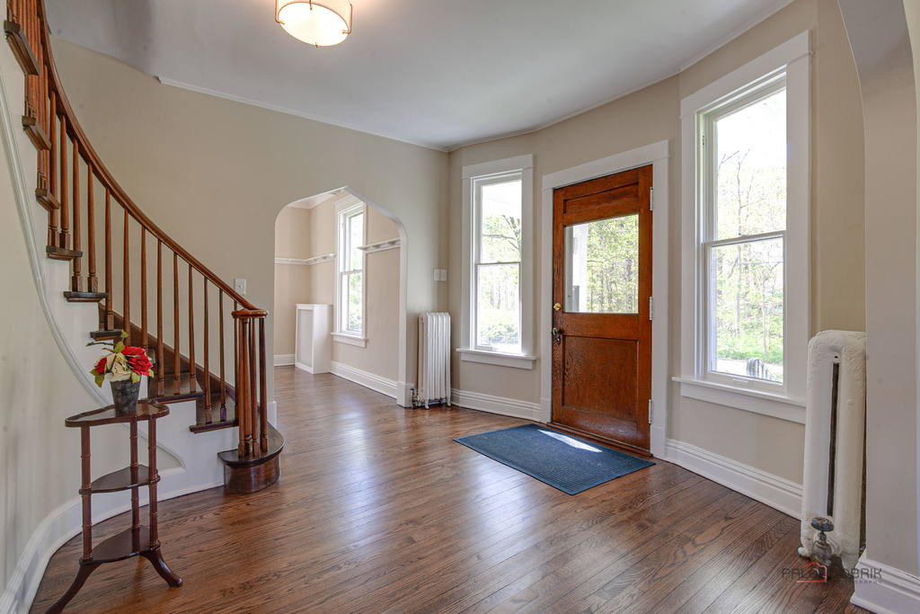 544 Ravine Avenue - Photo 2