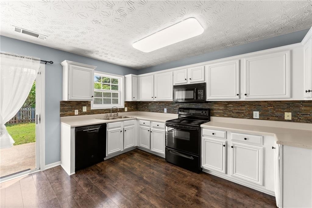 104 Jameston Drive - Photo 4