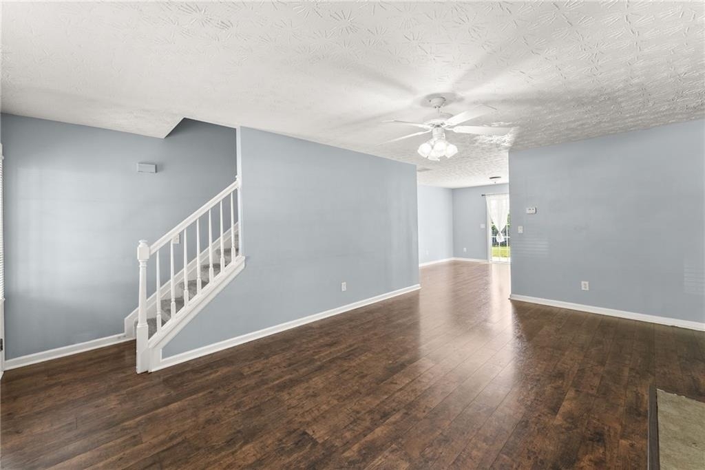 104 Jameston Drive - Photo 2