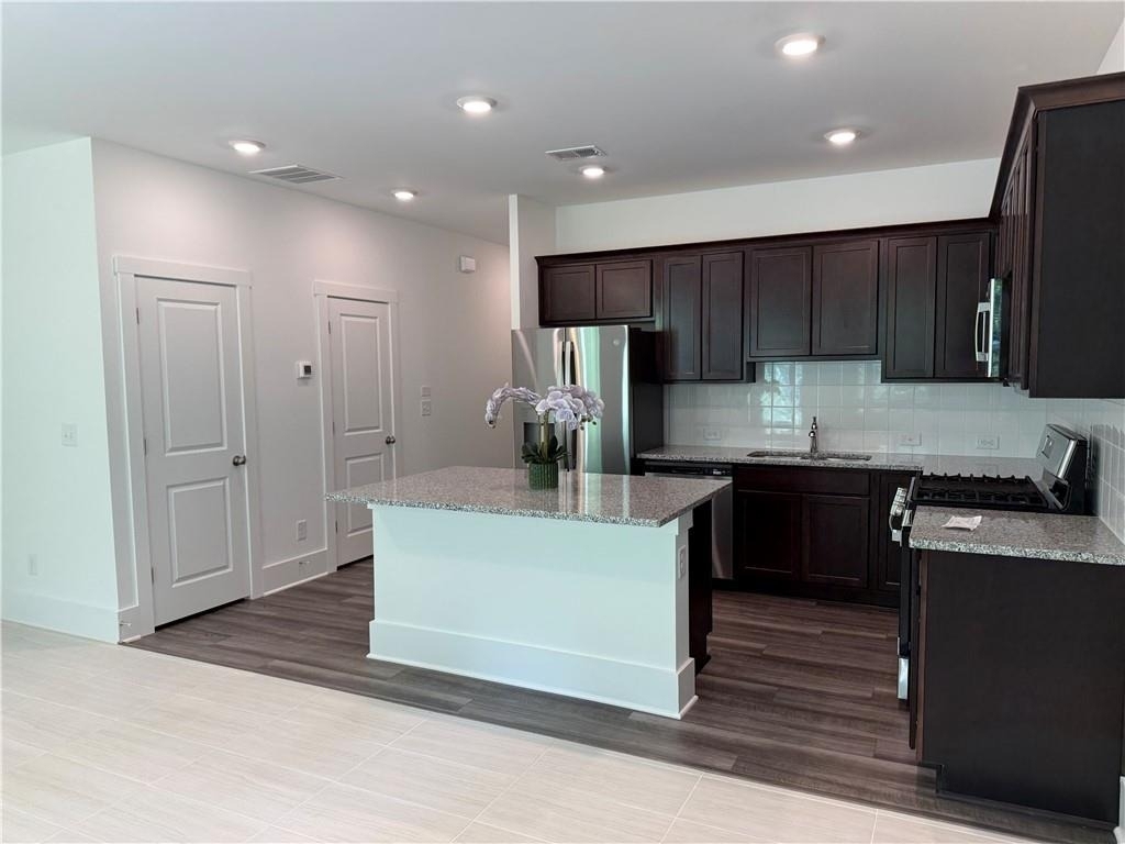 1682 Hannah Terrace Nw - Photo 5