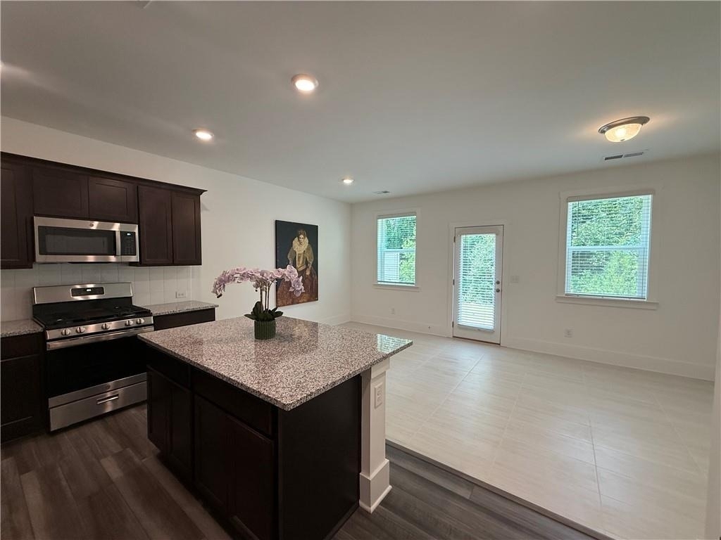 1682 Hannah Terrace Nw - Photo 3