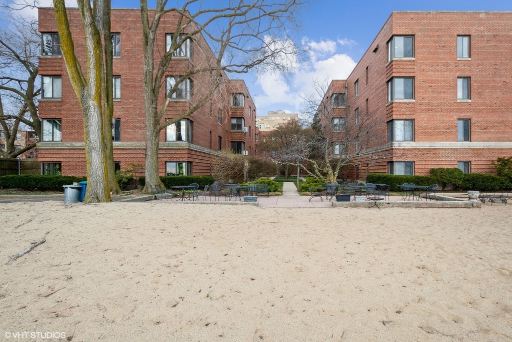 1224 W Chase Avenue - Photo 15