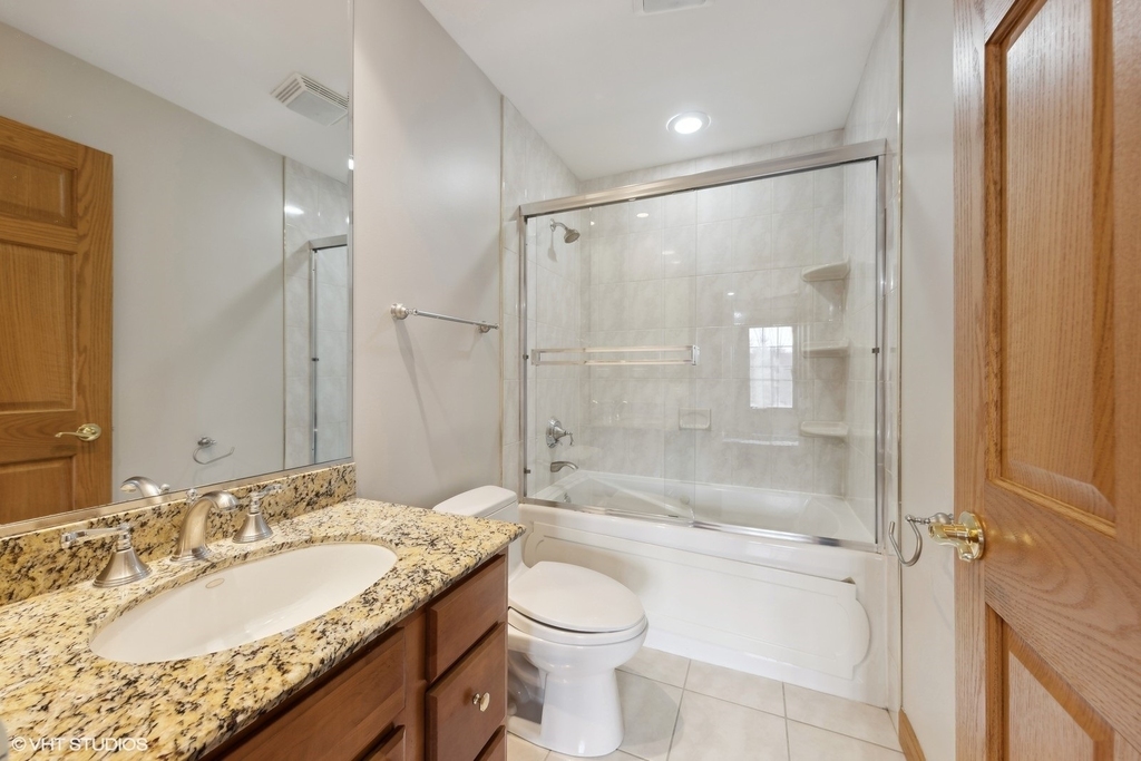 17w234 Massel Court - Photo 21