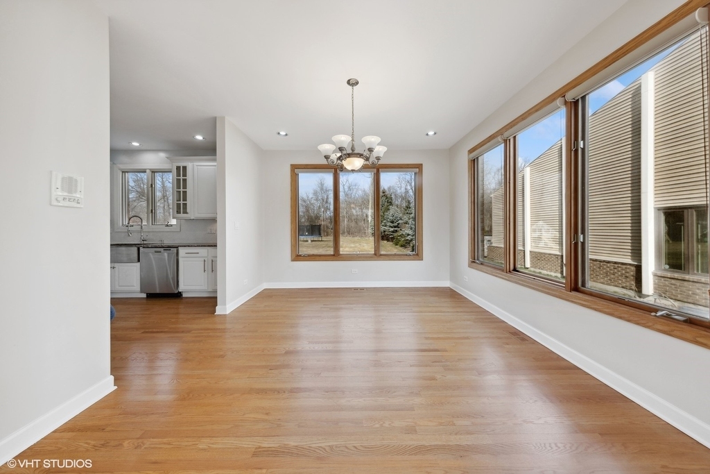 17w234 Massel Court - Photo 4