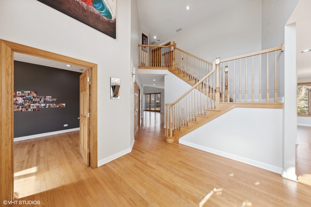 17w234 Massel Court - Photo 13