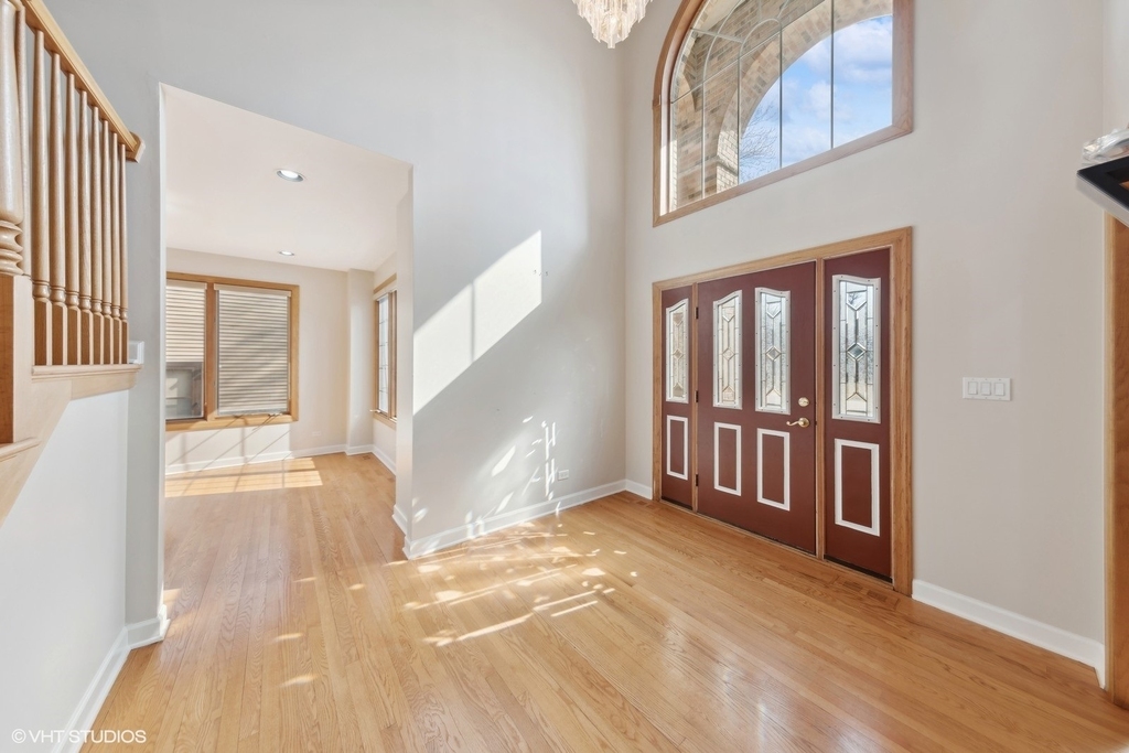 17w234 Massel Court - Photo 1
