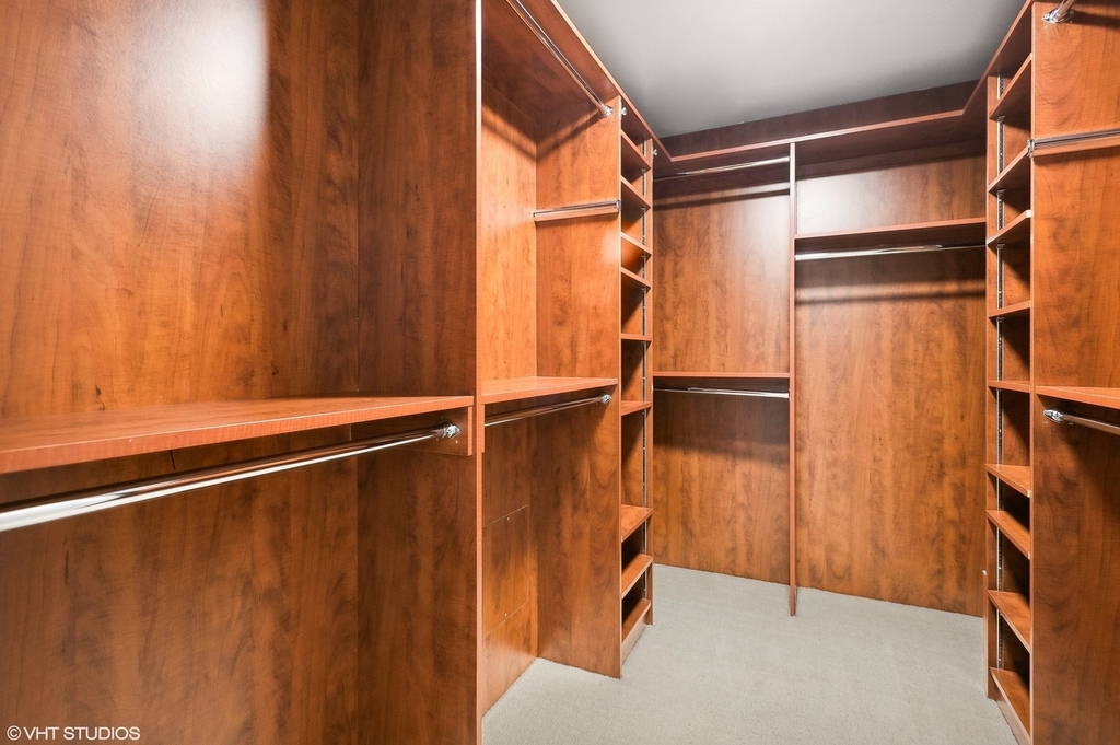 180 E Pearson Street - Photo 14