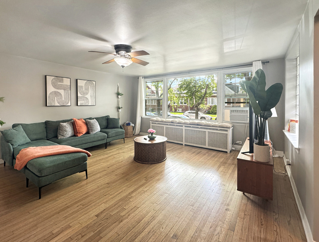5322 W Cuyler Avenue - Photo 1