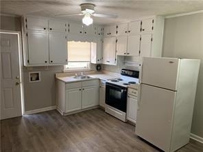 1457 Railroad Avenue - Photo 2