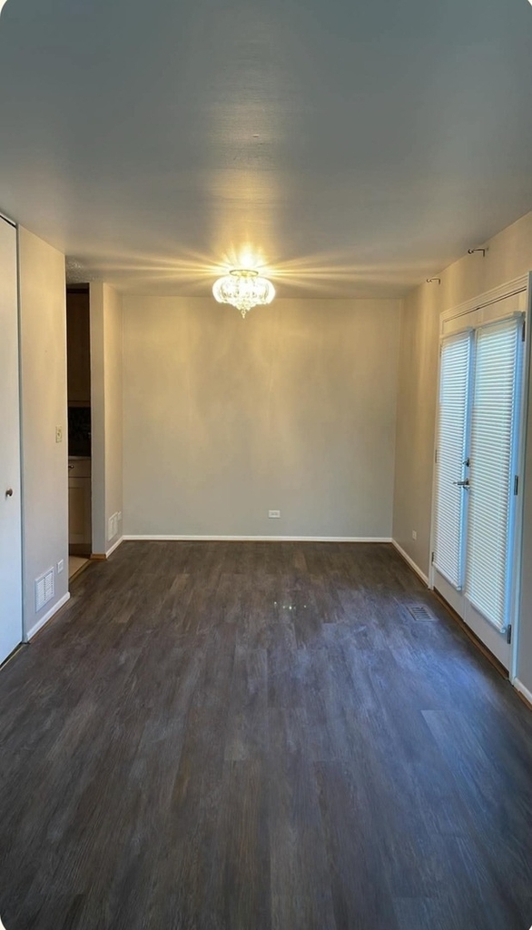 1015 Casa Drive - Photo 3