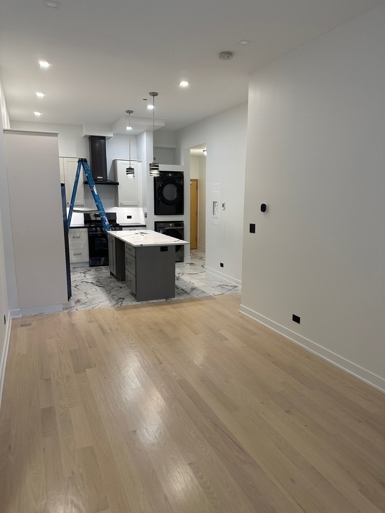218 Washington Street - Photo 2