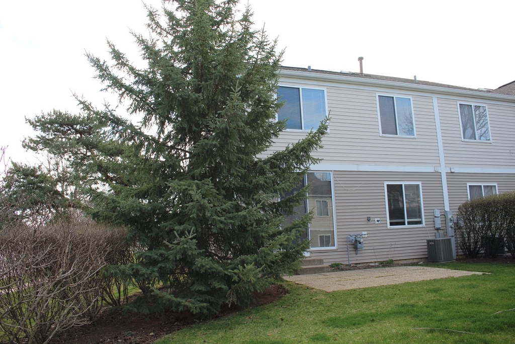 1617 Spaulding Road - Photo 1