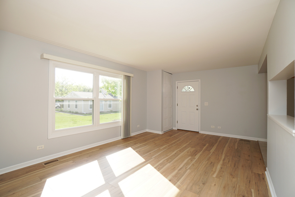 223 Harvest Court - Photo 2