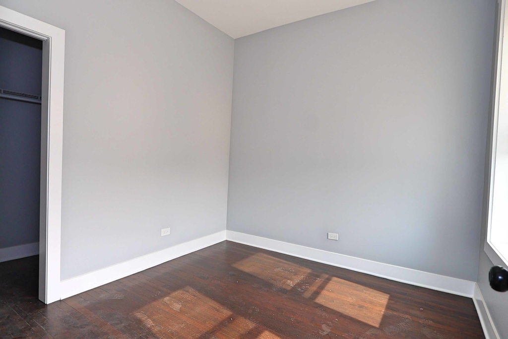 2858 S Saint Louis Avenue - Photo 6