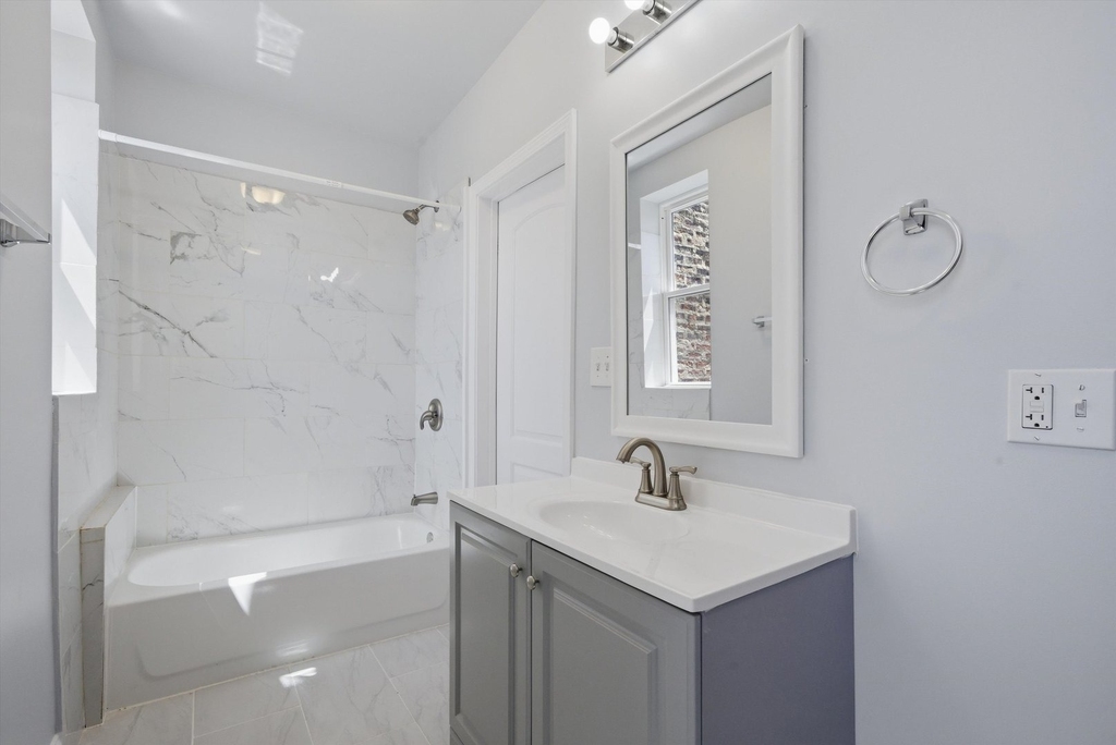 541 N Lawndale Avenue - Photo 6