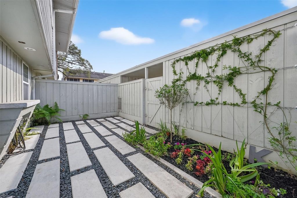 6351 Briar Rose Drive - Photo 29