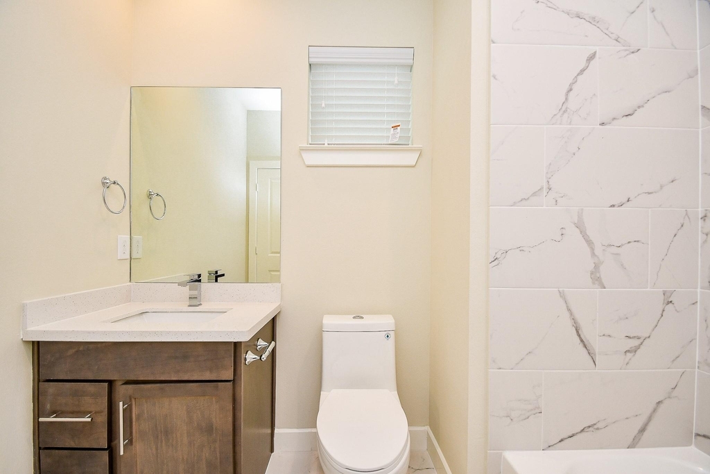 2307 Warhol Way - Photo 7