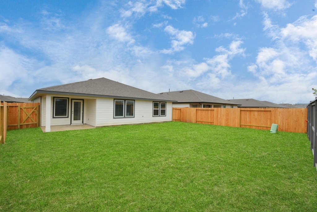 7731 Suffolk Valley Lane - Photo 8