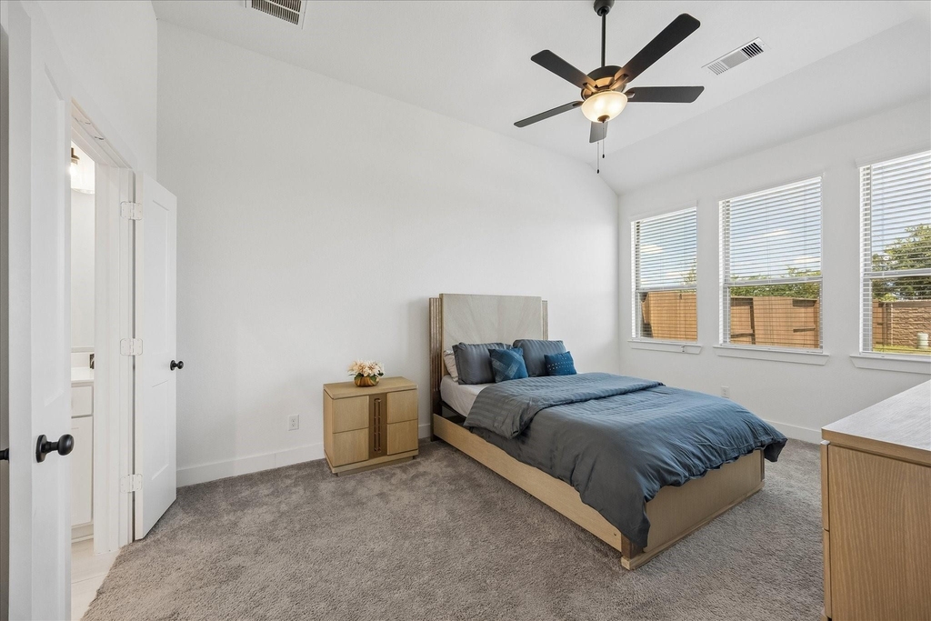 9702 Soto Street - Photo 3