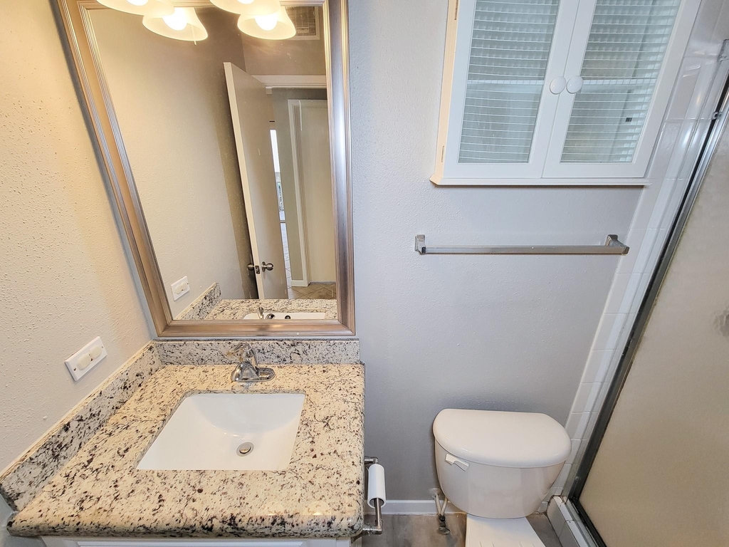 4041 Drake Street - Photo 20