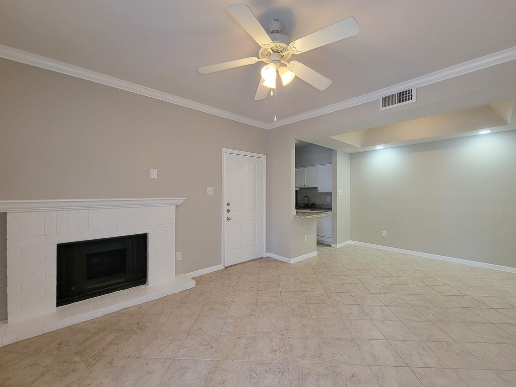 4041 Drake Street - Photo 6