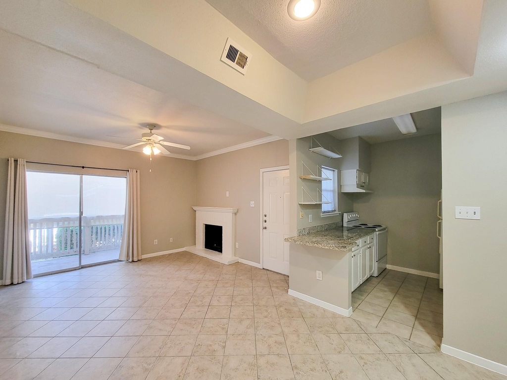 4041 Drake Street - Photo 11
