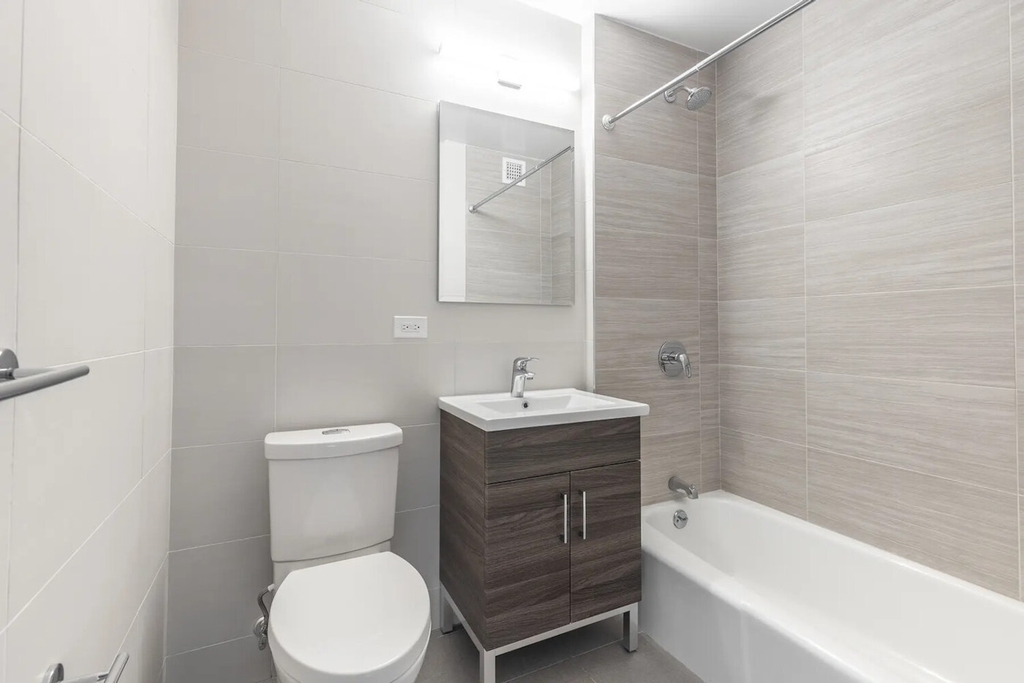 West 48th Street, New York, NY 10019 - Photo 4