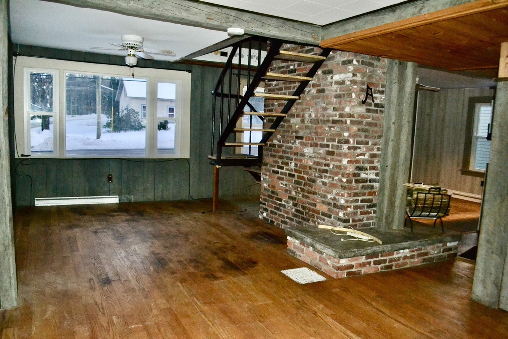 224 East Main - Photo 8