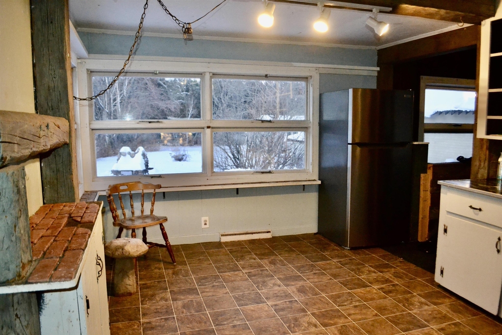 224 East Main - Photo 5