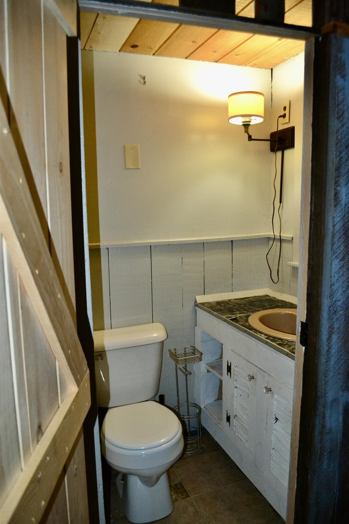 224 East Main - Photo 10