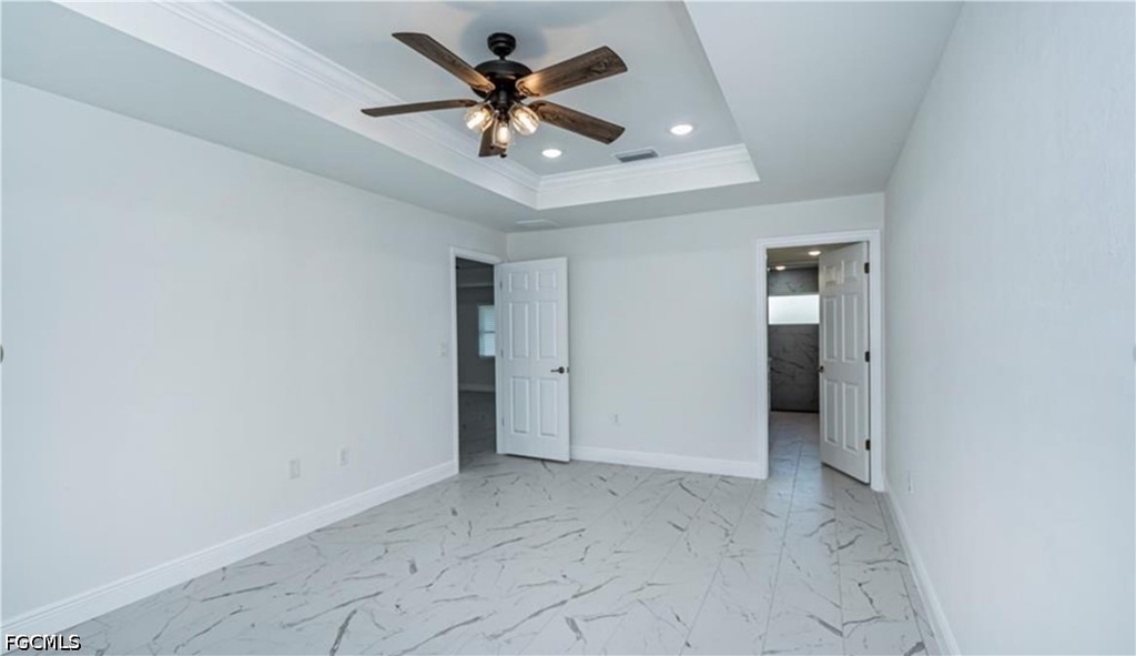 303 E 7th Street - Photo 4