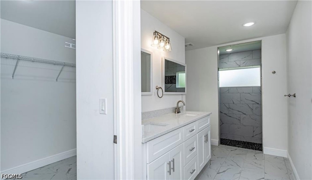 303 E 7th Street - Photo 7