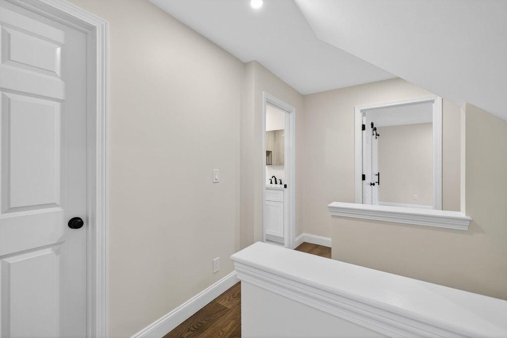 335 Raymond - Photo 23