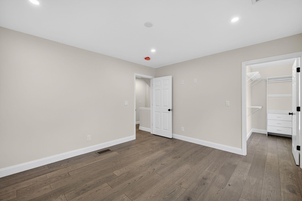 335 Raymond - Photo 42