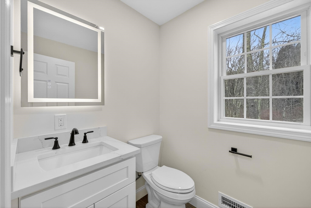 335 Raymond - Photo 16
