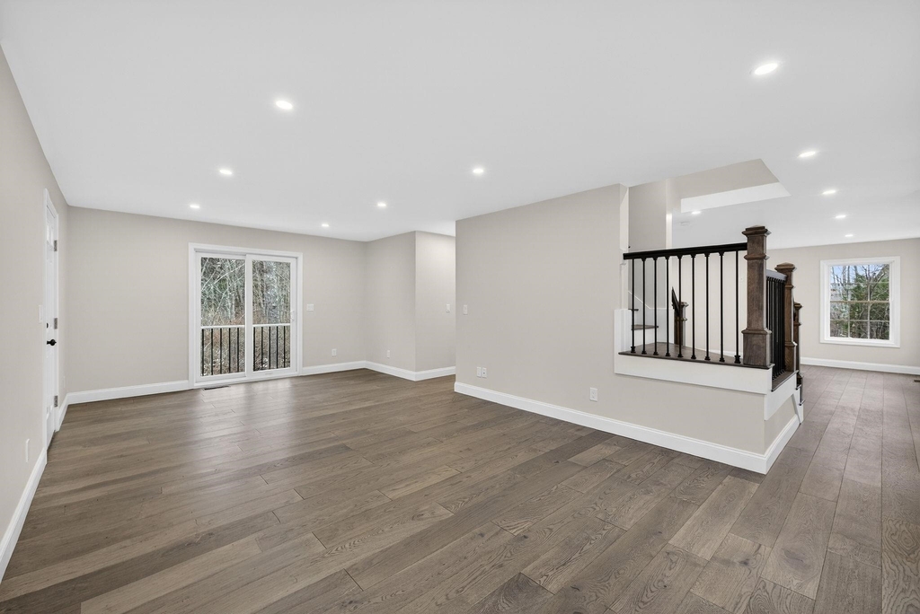 335 Raymond - Photo 19