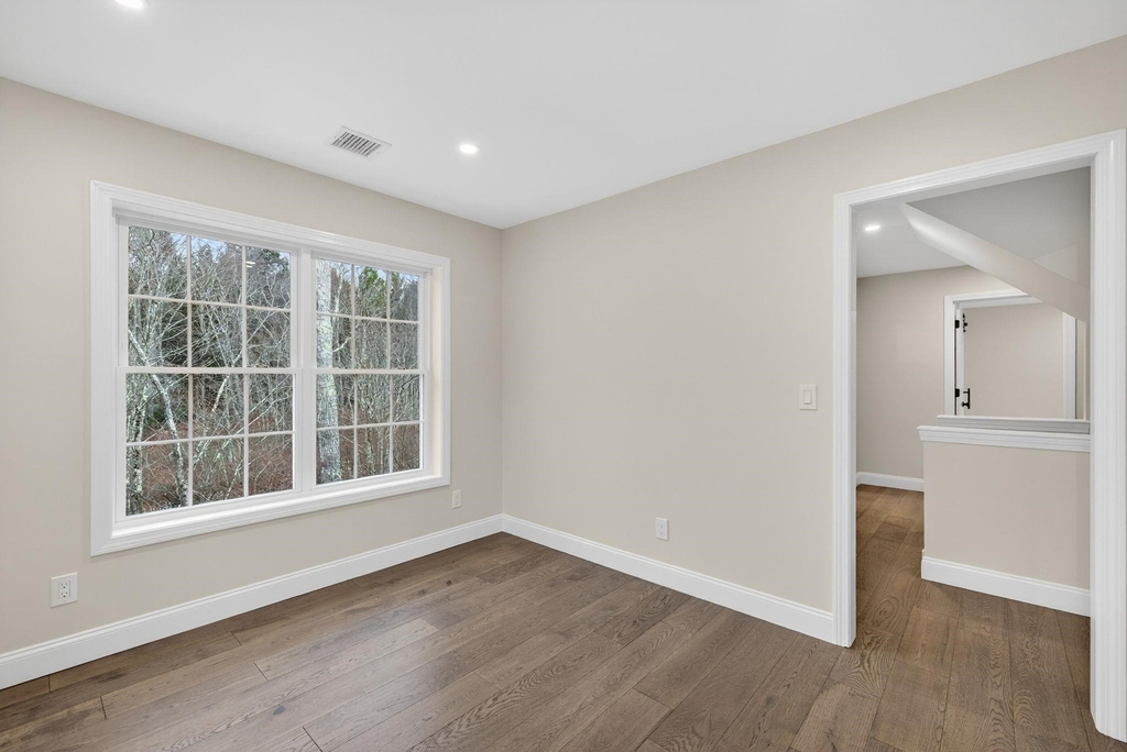 335 Raymond - Photo 38