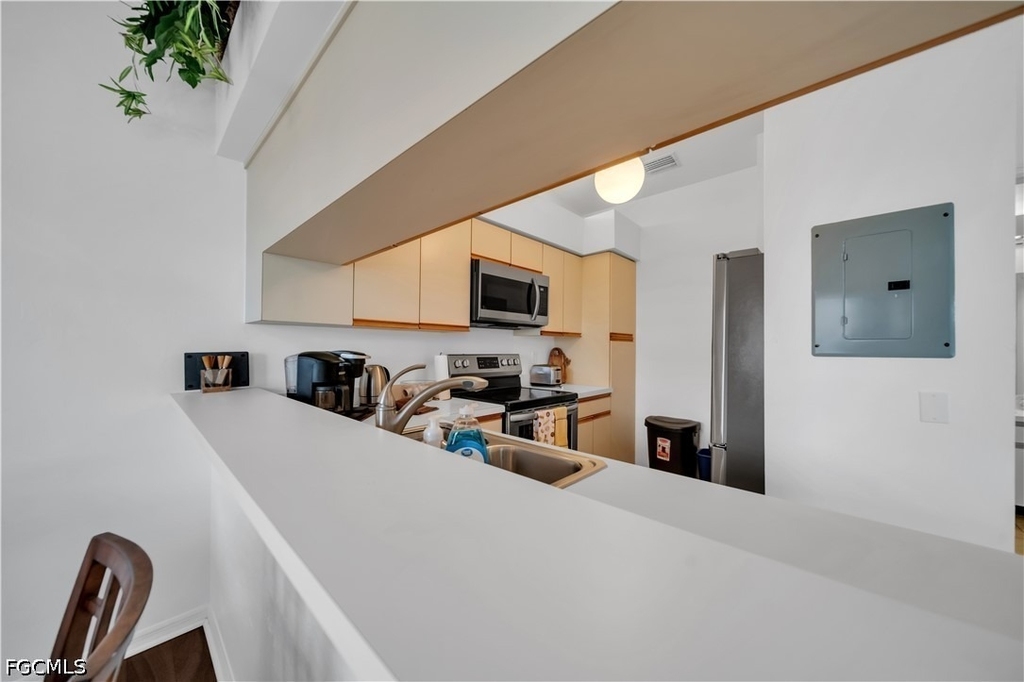 13211 Whitehaven Lane - Photo 7