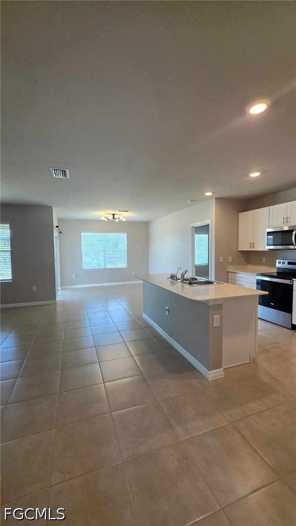 1437 Nw 31st Place - Photo 6