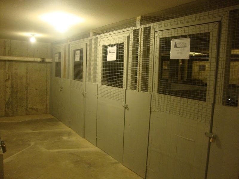 131 Eastern - Photo 36