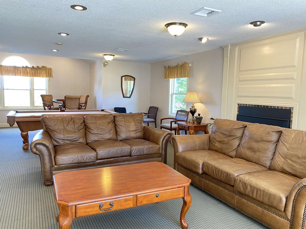 131 Eastern - Photo 42