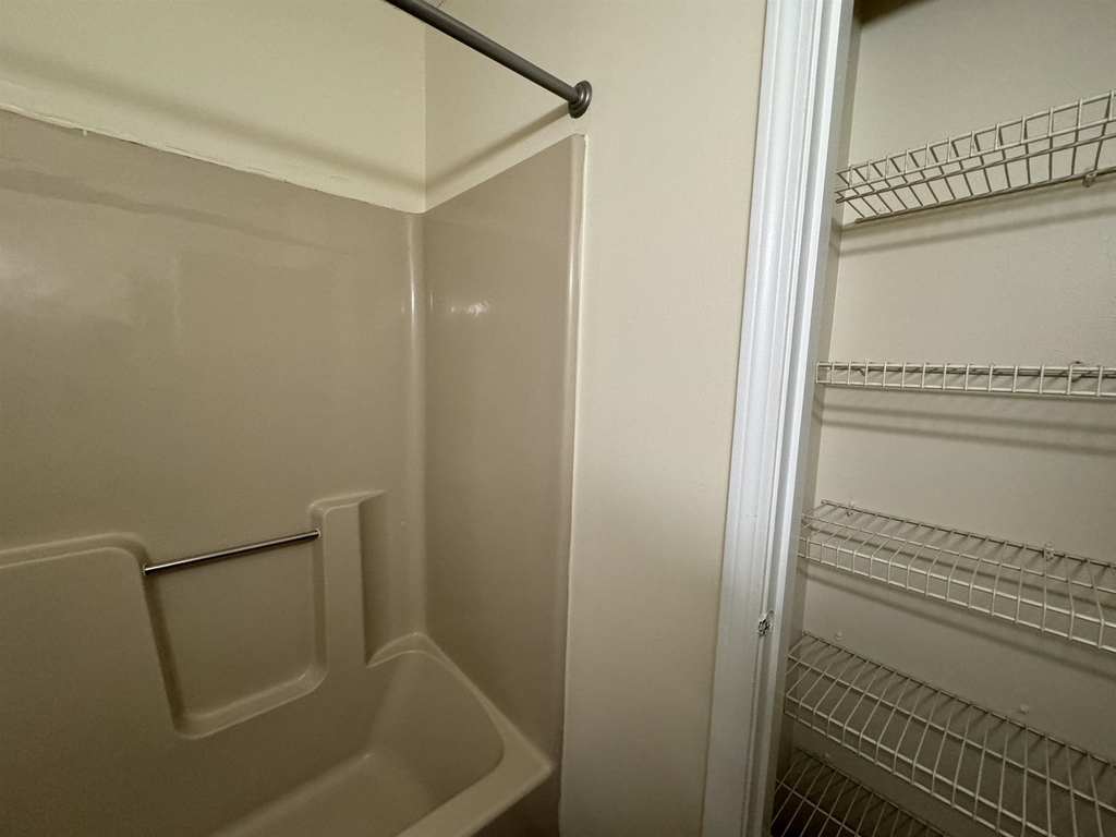 131 Eastern - Photo 26