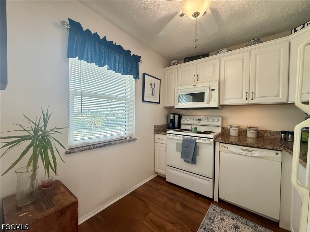 1580 Pine Valley Drive - Photo 5