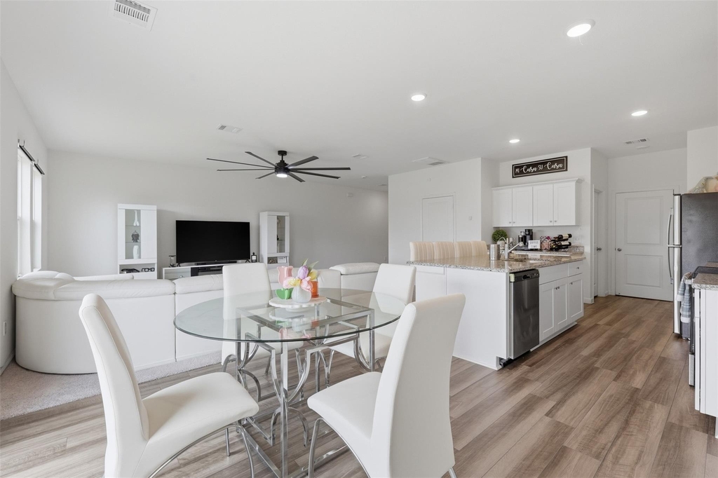 10138 Tiger Flower Lane - Photo 6