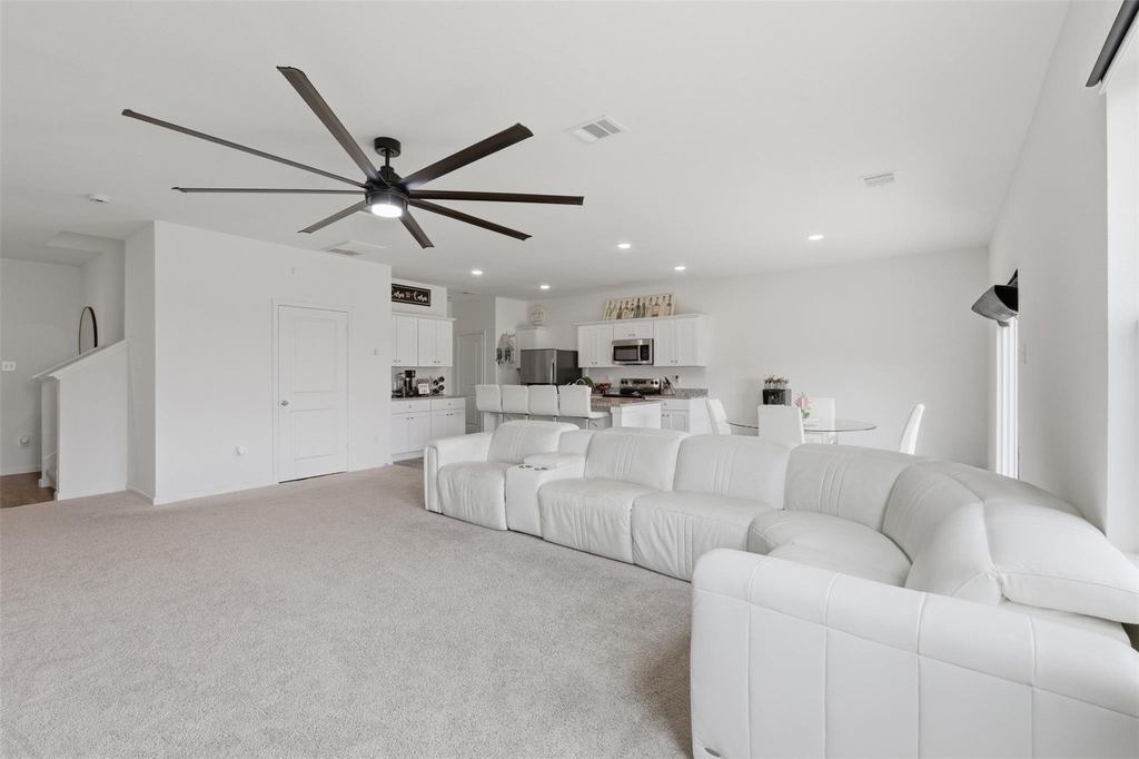 10138 Tiger Flower Lane - Photo 2