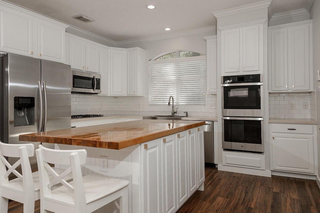 23 Shellbark - Photo 10