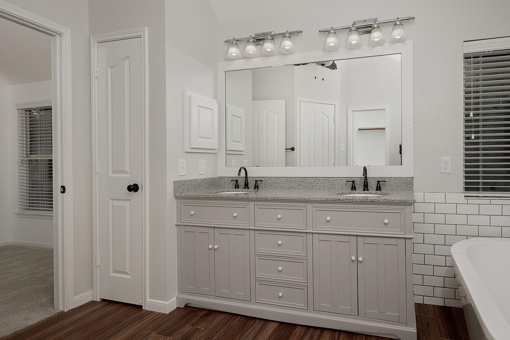 23 Shellbark - Photo 19