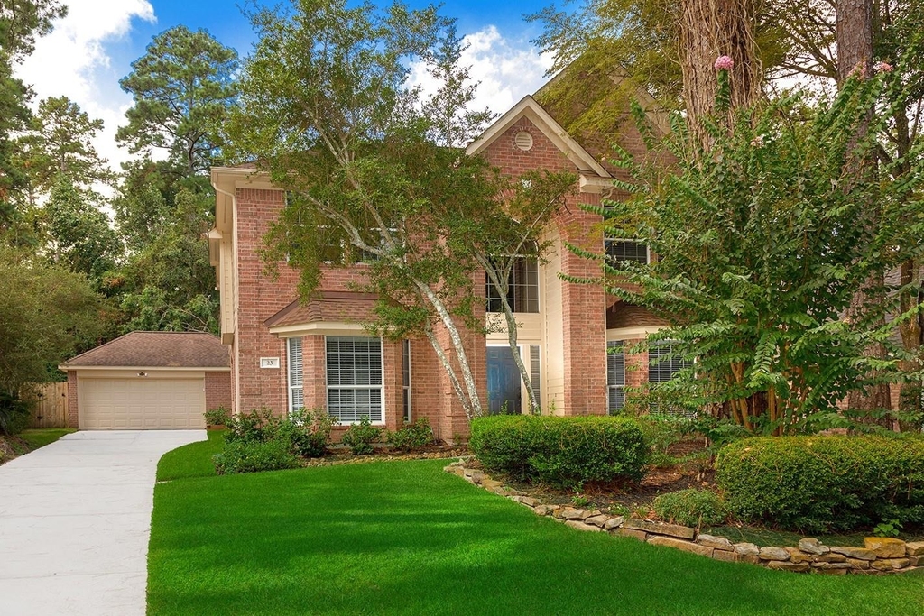 23 Shellbark - Photo 2